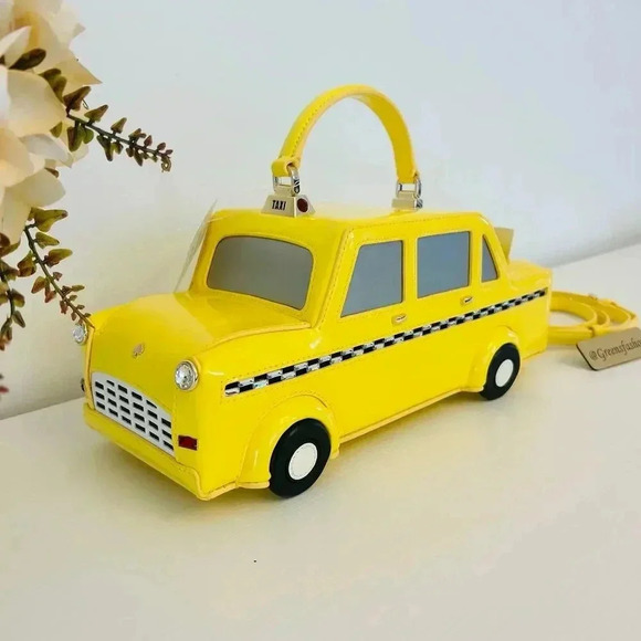 Kate Spade Purse NYC Big Apple 3D Taxi Crossbody Bag - Picture 8 of 12
